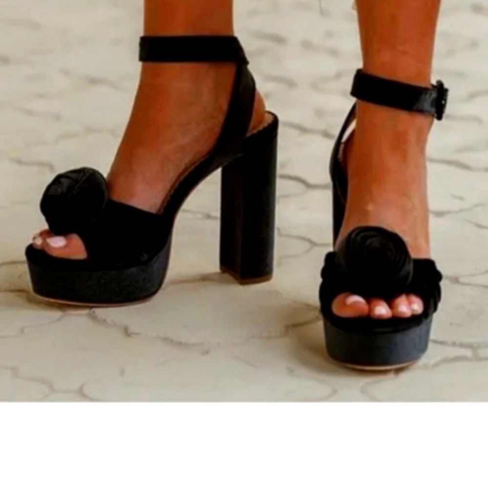 - NEW Antonio Melani x Nicola Bathie Emilia Velvet Rose Platform Dress Sandals